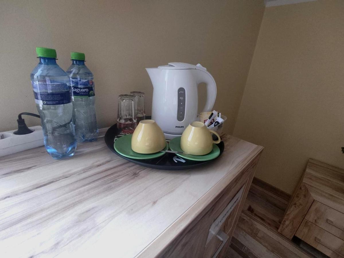 Noclegi I Restauracja Gracja Bełchatów Buitenkant foto