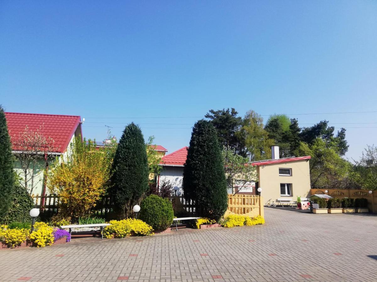 Noclegi I Restauracja Gracja Bełchatów Buitenkant foto